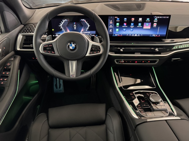 Multifunkční volant, BMW X5 2024